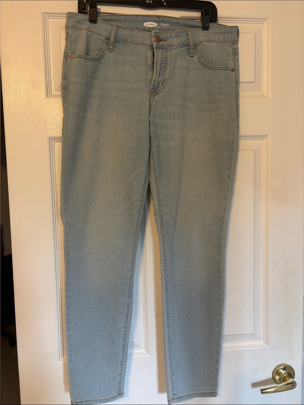 Old Navy Mid-Rise Light Wash Super Skinny Jeans - Pale Blue